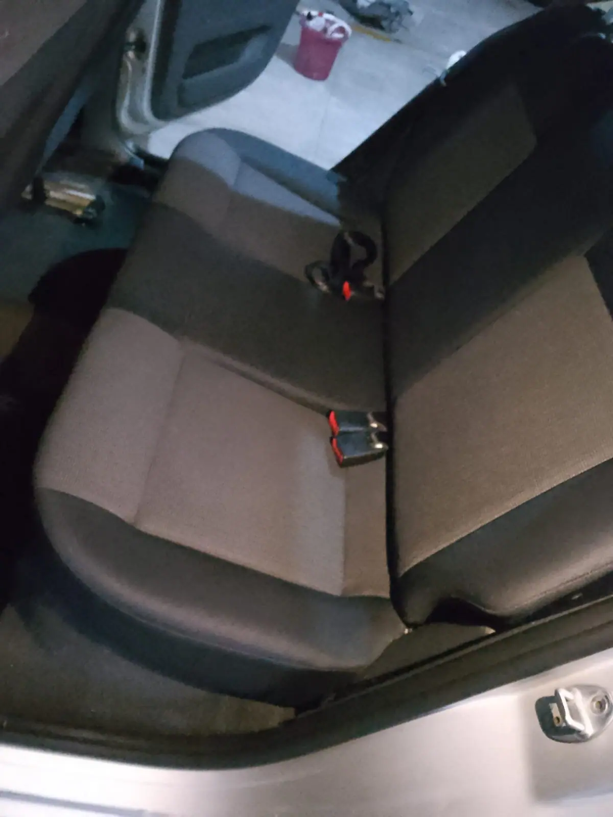 Banco de carro com mofo – depois